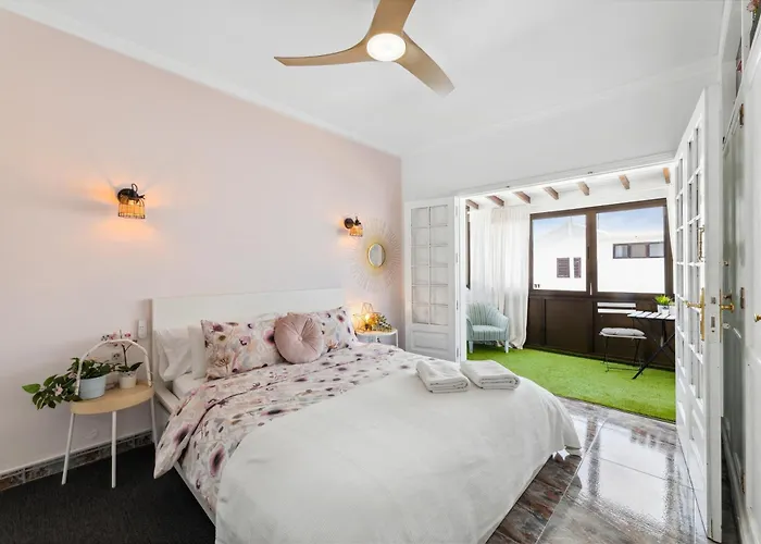 Habitaciones Privadas Cerca De La Playa Y Aeropuerto En Casa Compartida Con Otros Huespedes