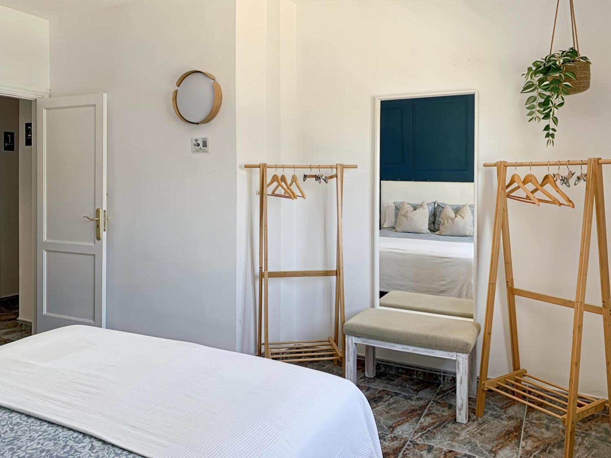 Privadas Cerca De La Playa Y Aeropuerto En Casa Compartida Con Otros Huespedes Holiday home *