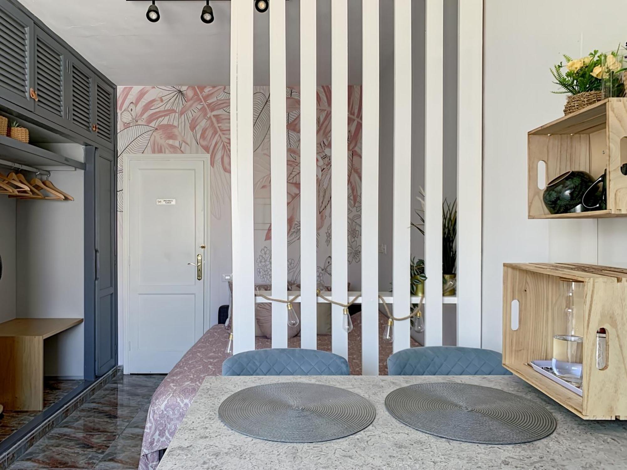 Privadas Cerca De La Playa Y Aeropuerto En Casa Compartida Con Otros Huespedes Holiday home Playa Honda (Lanzarote)