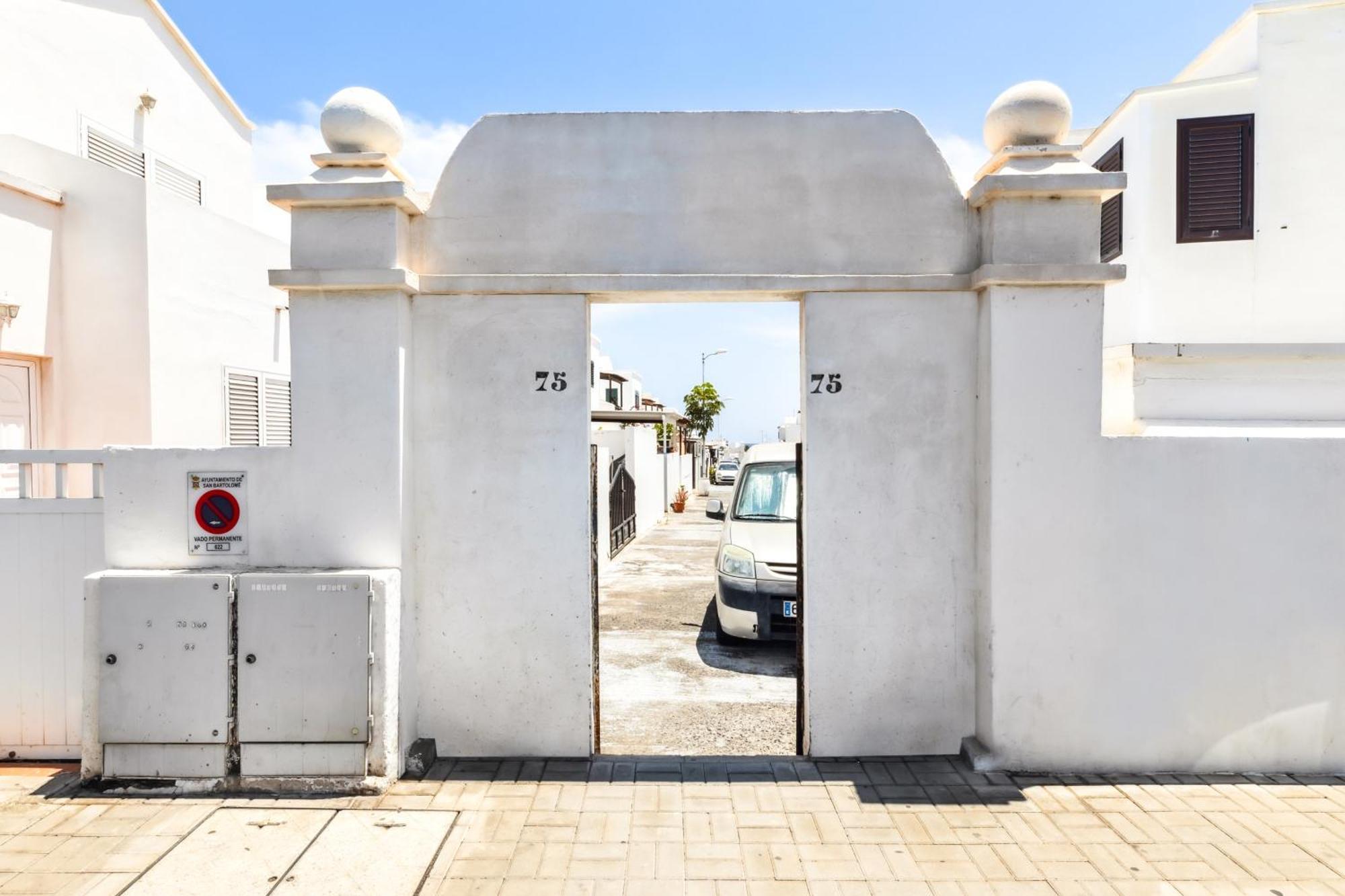 Privadas Cerca De La Playa Y Aeropuerto En Casa Compartida Con Otros Huespedes